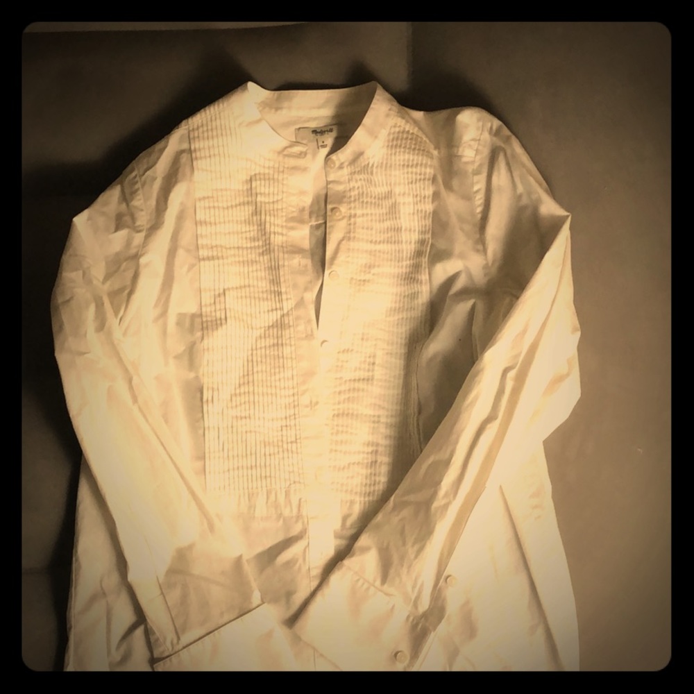 Women’s shirt